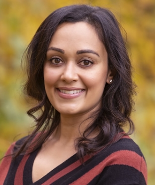 Dr. anuja patel bio image